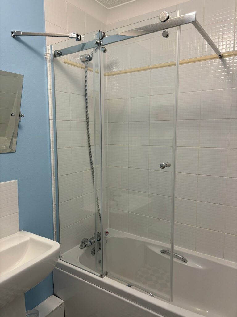 {acf_additional_images_picture_alt_text}